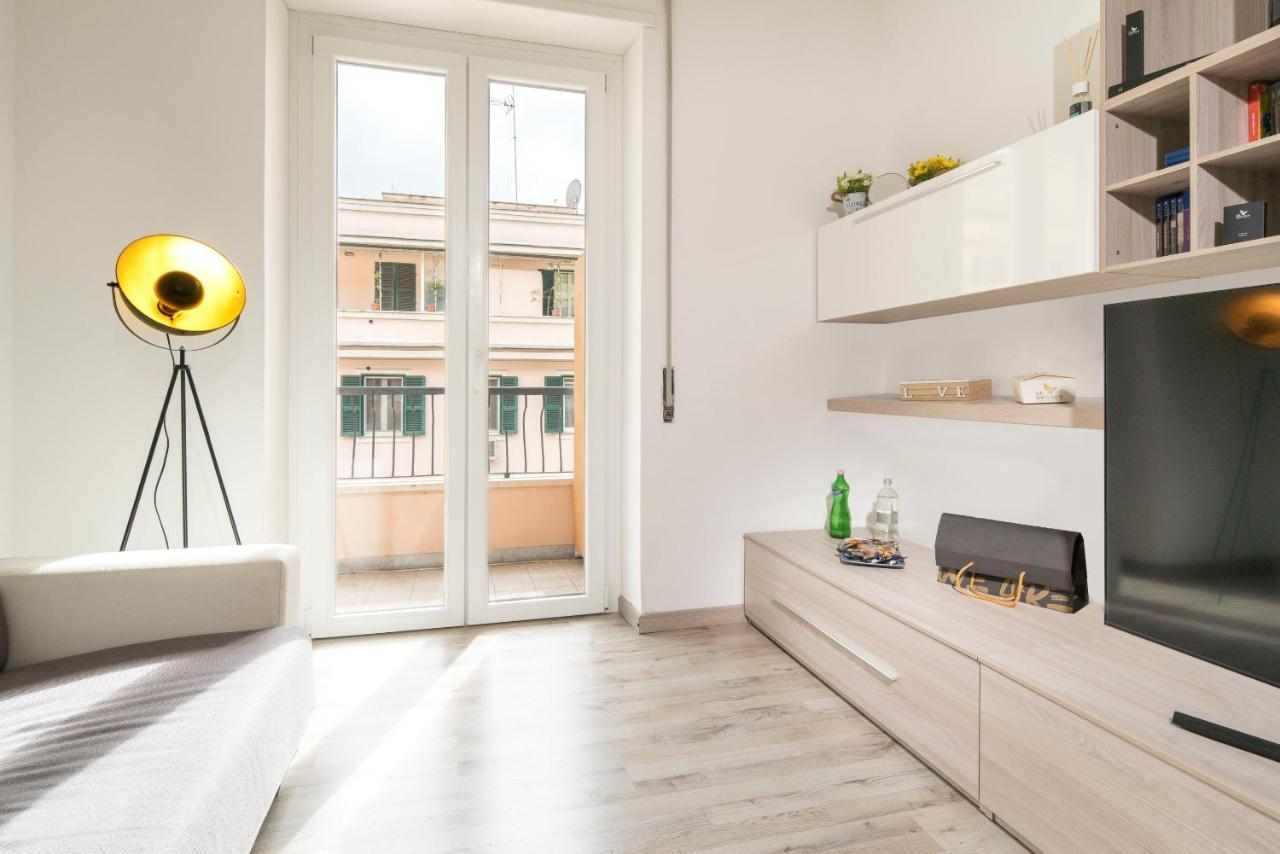Mr. Brown - Camillo Apartment Rome Exterior photo