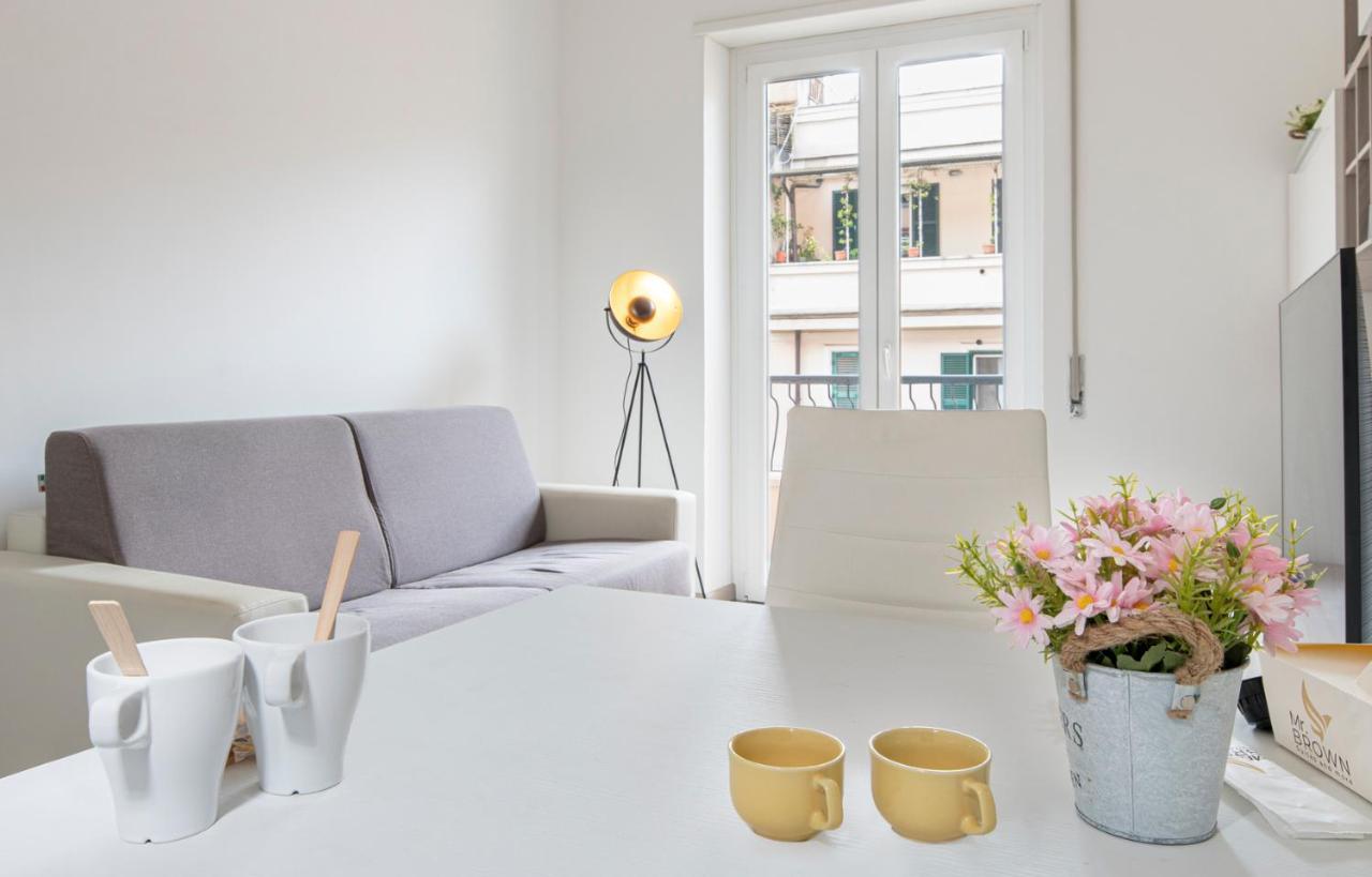 Mr. Brown - Camillo Apartment Rome Exterior photo
